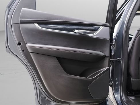 Used 2022 Cadillac XT5 Premium Luxury w/ LPO, Floor Liner Package image 30