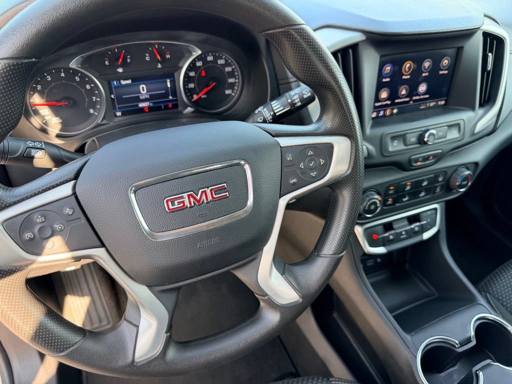 Used 2024 GMC Terrain SLE FWD image 24