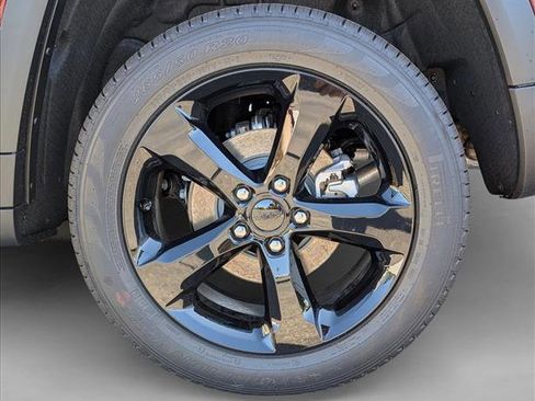 New 2026 Jeep Grand Cherokee Limited AWD/4WD image 10