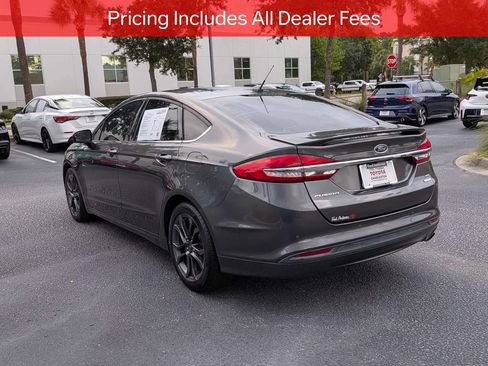 Used 2018 Ford Fusion SE w/ Equipment Group 201A FWD image 6