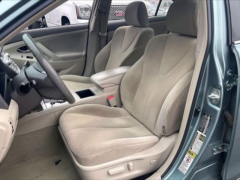 Used 2008 Toyota Camry LE image 25