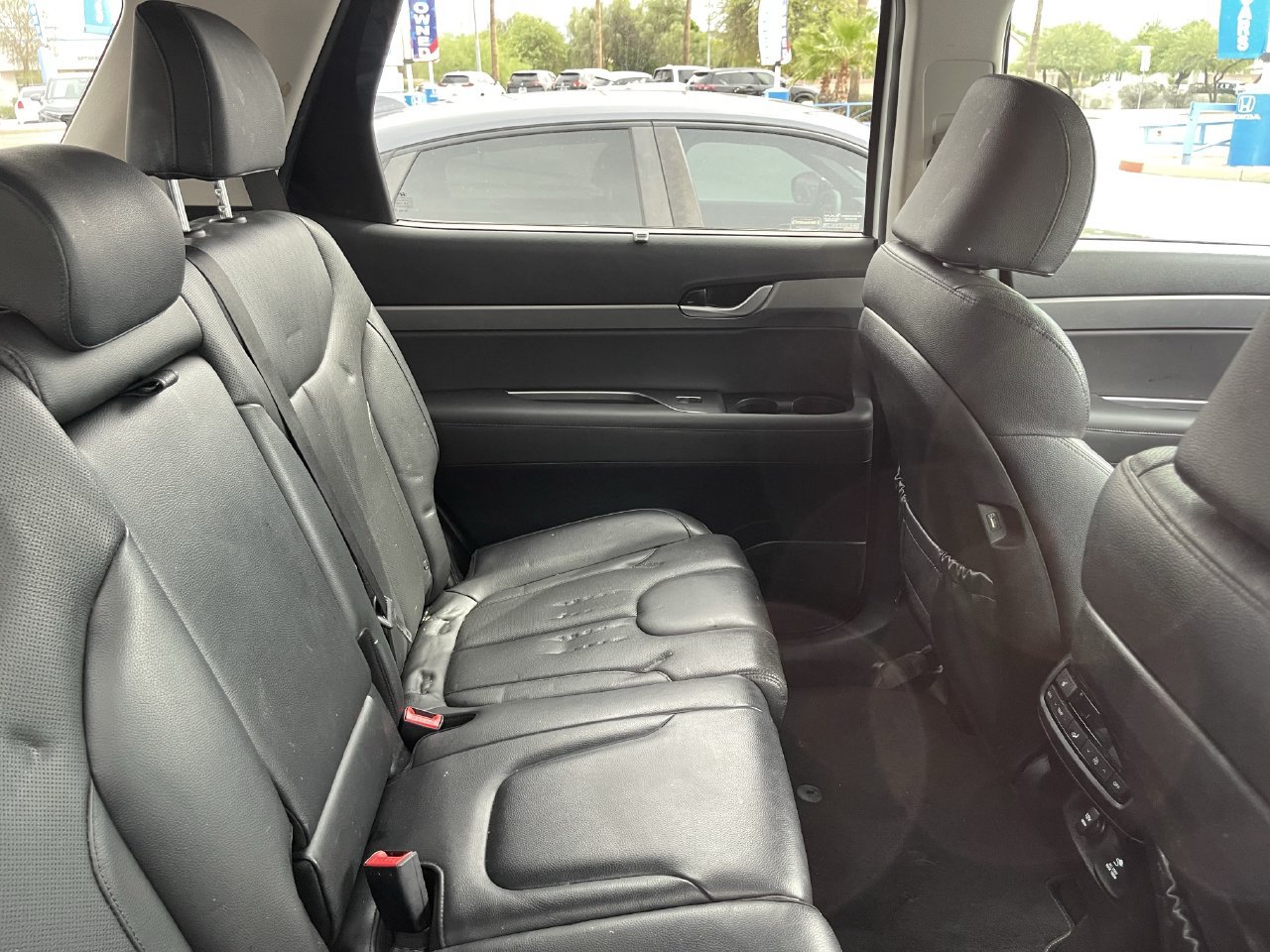 Used 2022 Hyundai Palisade SEL w/ 8P Bench Seat Package FWD image 9