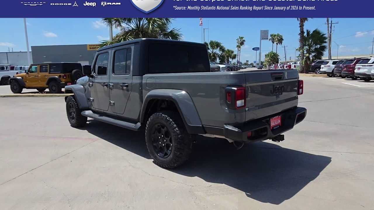 Certified 2023 Jeep Gladiator Overland AWD/4WD image 6