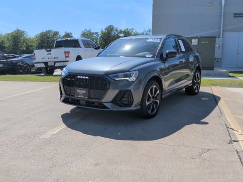 Used 2025 Audi Q3 2.0T Premium Plus w/ Premium Plus Package AWD/4WD image 5