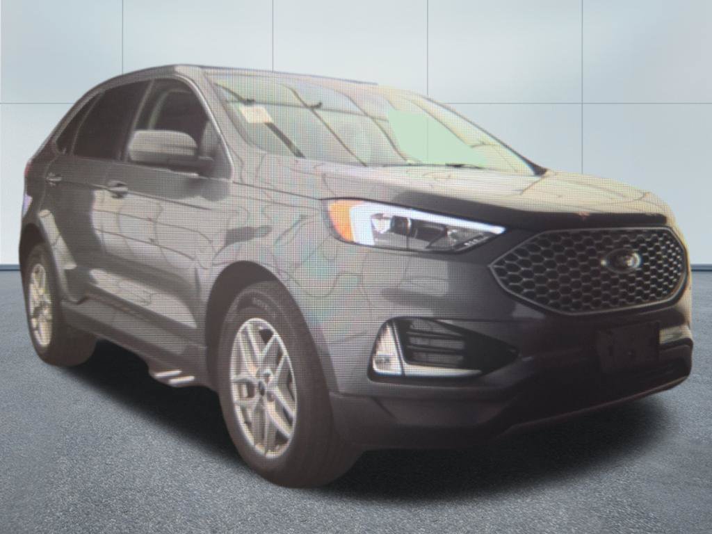 Used 2024 Ford Edge SEL w/ Convenience Package AWD/4WD image 2