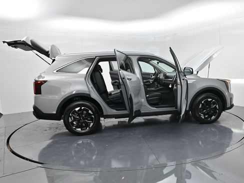 Certified 2026 Kia Sorento S AWD/4WD image 54