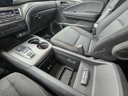 Used 2020 Honda Ridgeline Sport image 36