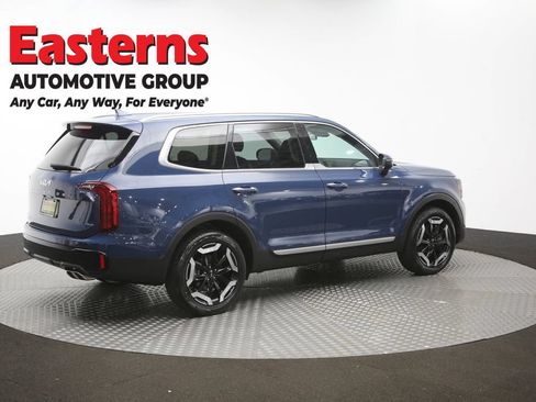 Used 2025 Kia Telluride S FWD image 44