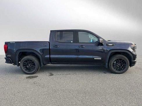 Used 2024 GMC Sierra 1500 Elevation image 8