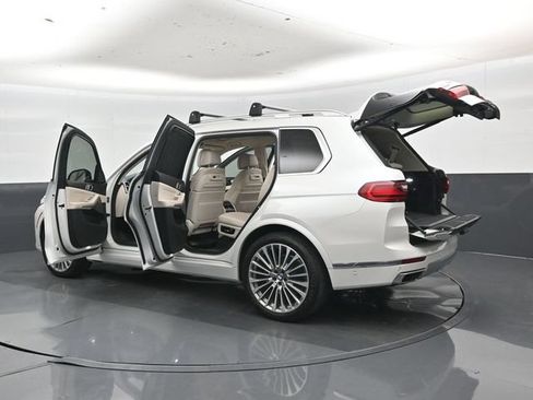 Used 2020 BMW X7 xDrive40i w/ Premium Package AWD/4WD image 59