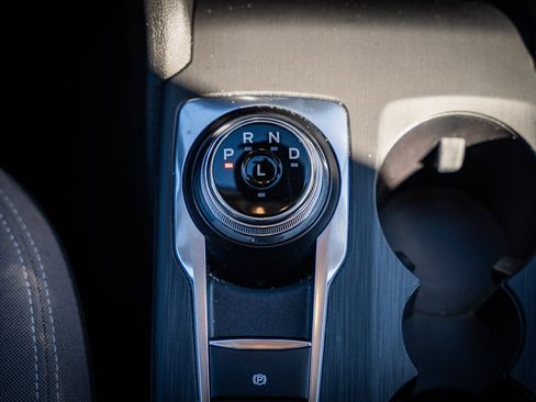 Certified 2021 Ford Escape SE w/ SE Sport Appearance Package image 28