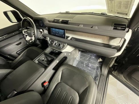 Used 2021 Land Rover Defender 110 SE image 20