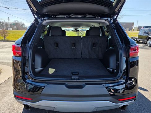 Used 2025 Chevrolet Blazer LT image 36