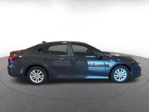 Used 2025 Toyota Camry LE image 16