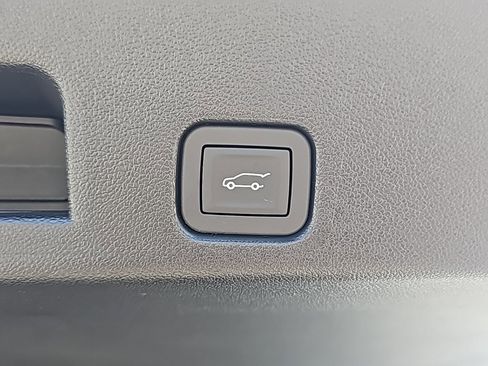 New 2026 GMC Acadia Denali Ultimate image 9