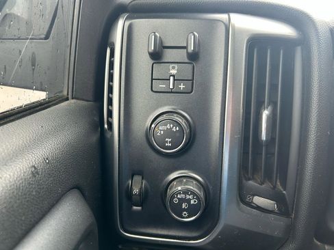 Used 2017 Chevrolet Silverado 1500 LT w/ All Star Edition image 26