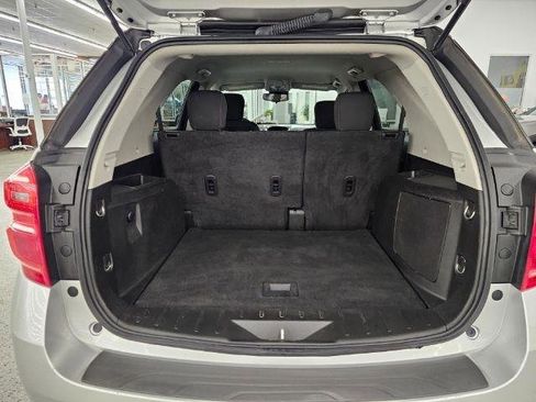 Used 2017 Chevrolet Equinox LT w/ Convenience Package image 40