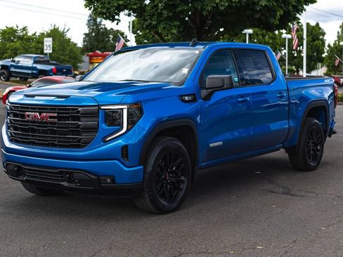 Used 2024 GMC Sierra 1500 Elevation AWD/4WD image 4