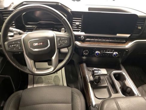 Used 2023 GMC Sierra 1500 Elevation AWD/4WD image 2