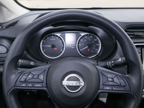 Used 2024 Nissan Versa S FWD image 12