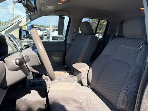 Used 2019 Nissan Frontier SV w/ Value Truck Package image 15