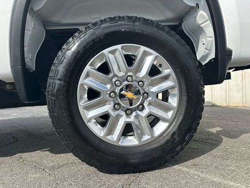 Used 2025 Chevrolet Silverado 2500 Custom w/ Custom Value Package image 20