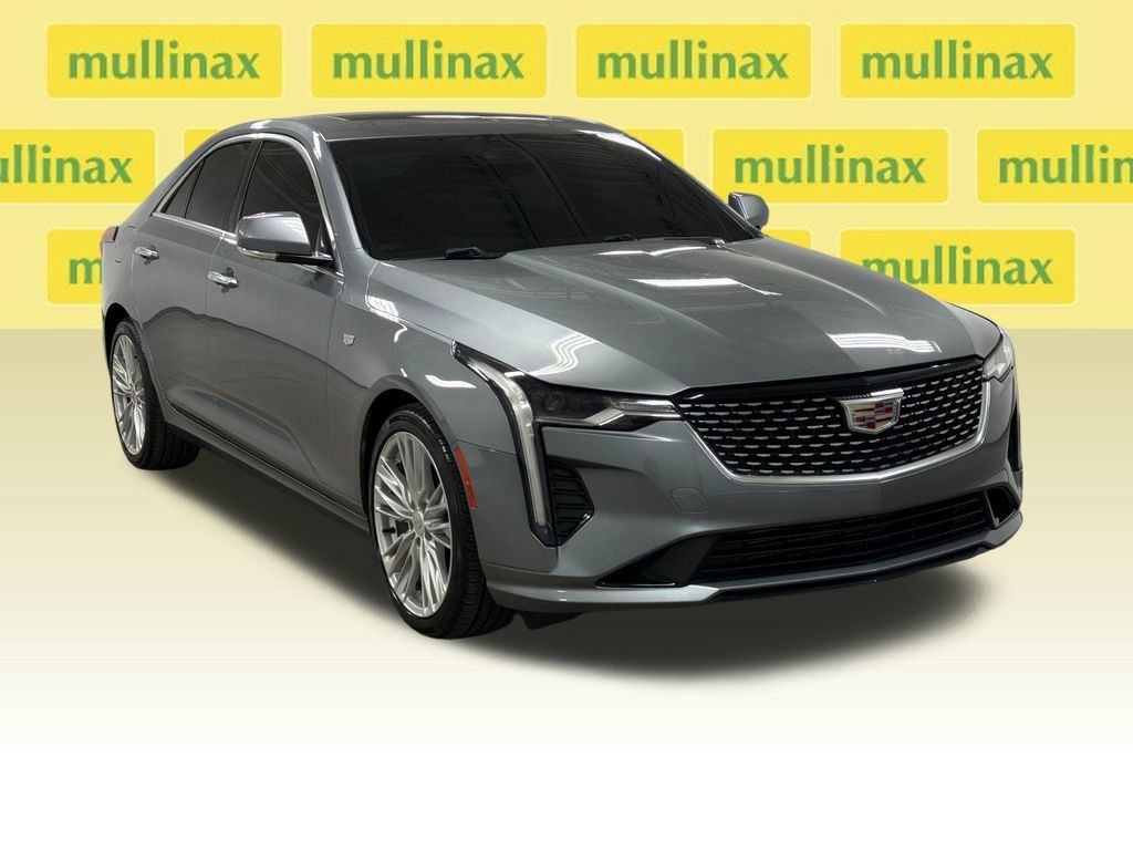 Used 2021 Cadillac CT4 Premium Luxury RWD image 3