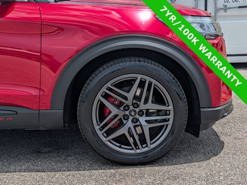 Certified 2025 Ford Explorer ST w/ Sun And Sound Package AWD/4WD image 12