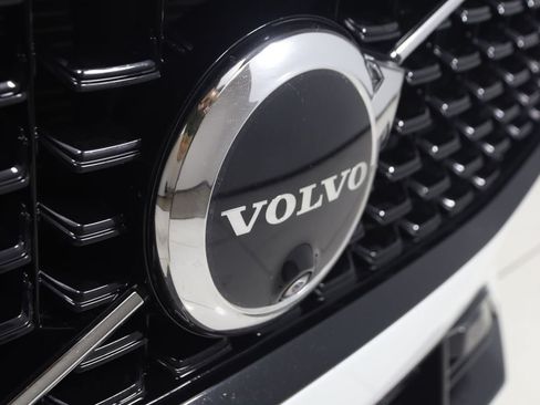Used 2024 Volvo S60 B5 Plus AWD/4WD image 17