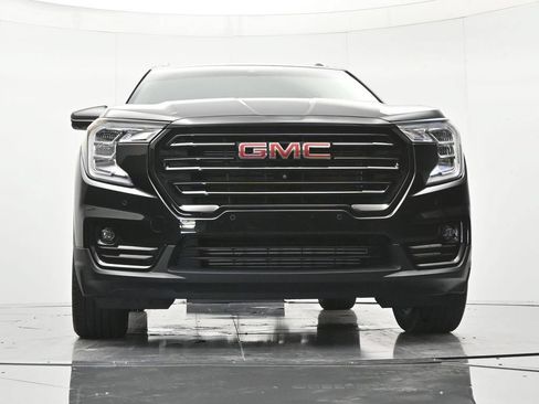 Used 2023 GMC Terrain SLT w/ Tech Package FWD image 38