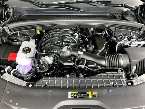 New 2026 Jeep Grand Cherokee L Laredo AWD/4WD image 2