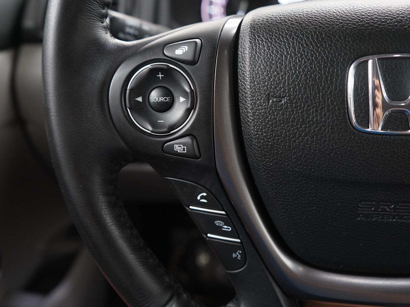 Used 2018 Honda Pilot EX-L image 23