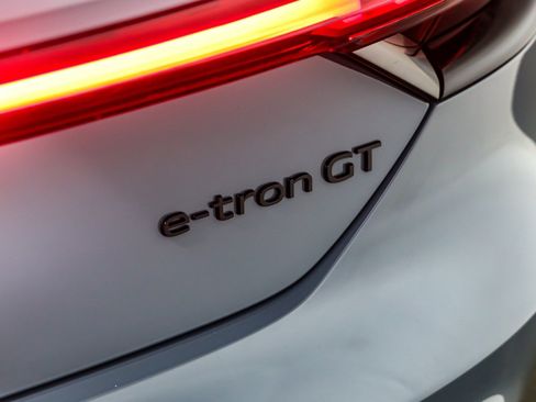 New 2026 Audi S e-tron GT Premium Plus image 9