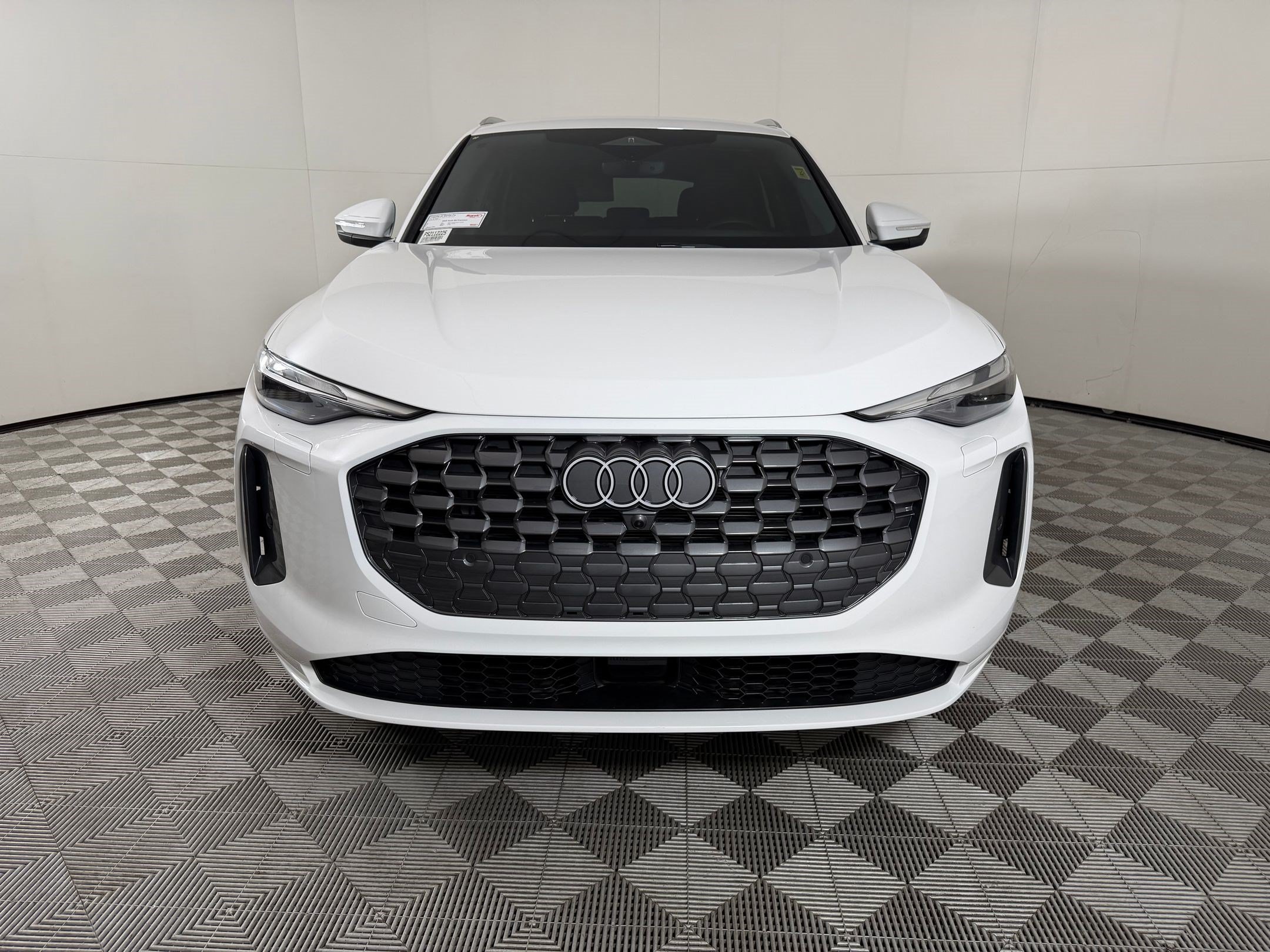 Used 2025 Audi Q5 Premium w/ Convenience Package AWD/4WD image 6