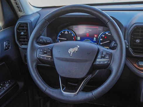 Used 2023 Ford Bronco Sport Outer Banks w/ Tech Package image 28