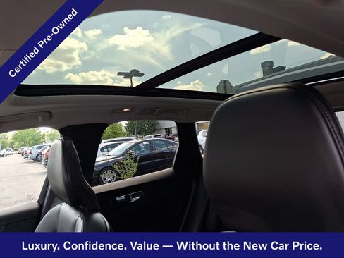 Certified 2024 Volvo XC60 B5 Core w/ Climate Package AWD/4WD image 15