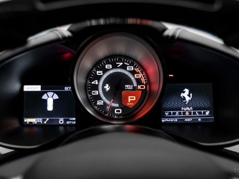 Used 2017 Ferrari F12 Berlinetta RWD image 86