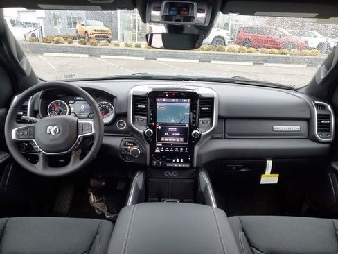 New 2026 RAM 1500 4x4 Crew Cab image 16