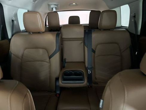 Certified 2024 Nissan Pathfinder Platinum w/ Cargo Package AWD/4WD image 12