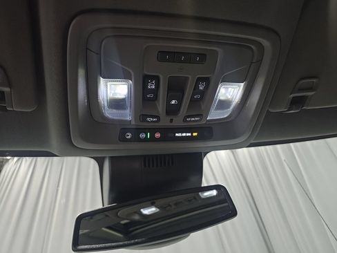Used 2023 GMC Sierra 1500 Denali AWD/4WD image 22