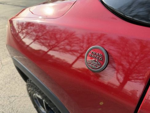 Used 2025 Jeep Compass Trailhawk w/ Trailhawk Elite Group image 10