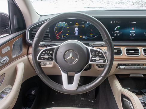 Used 2020 Mercedes-Benz GLE 350 GLE 350 w/ AMG Line Exterior image 17