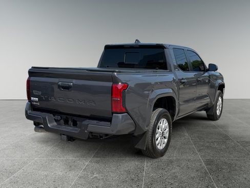 Used 2024 Toyota Tacoma SR5 AWD/4WD image 6