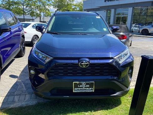 Used 2019 Toyota RAV4 XLE Premium w/ Cold Weather Package AWD/4WD image 2