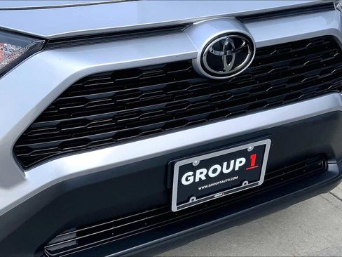 Used 2019 Toyota RAV4 LE w/ All Weather Liner Package image 31