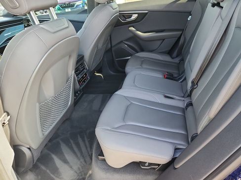 Used 2019 Audi Q8 Premium Plus AWD/4WD image 10