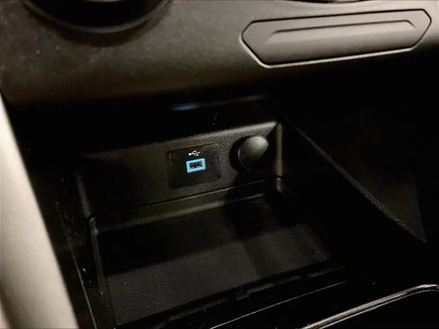 Used 2017 Ford Fusion SE image 31