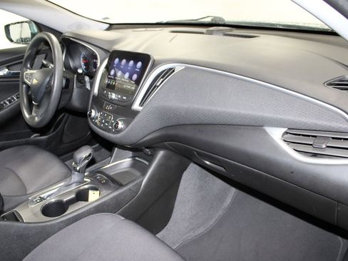 Used 2024 Chevrolet Malibu LT image 26