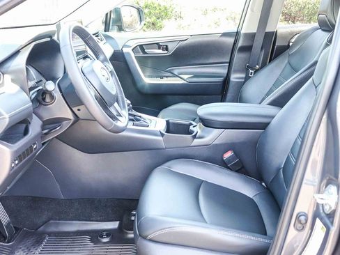 Certified 2025 Toyota RAV4 XLE Premium FWD image 21