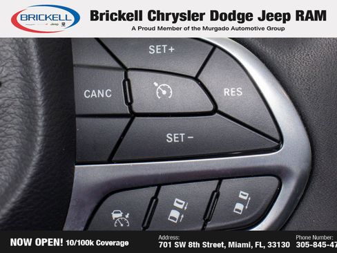 Used 2024 Chrysler Pacifica Touring-L image 29